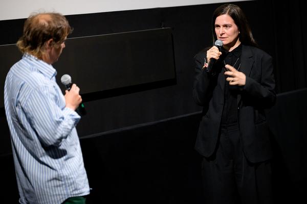 Creative Days Vienna 2025: KEYNOTES - Eva Jäger &amp; Michael Loebenstein. PERFORMANCE - Claudia Larcher and Ursula Winterauer (GISCHT) (Österreichisches Filmmuseum, 15.05.2025) Foto: eSeL.at - Joanna Pianka