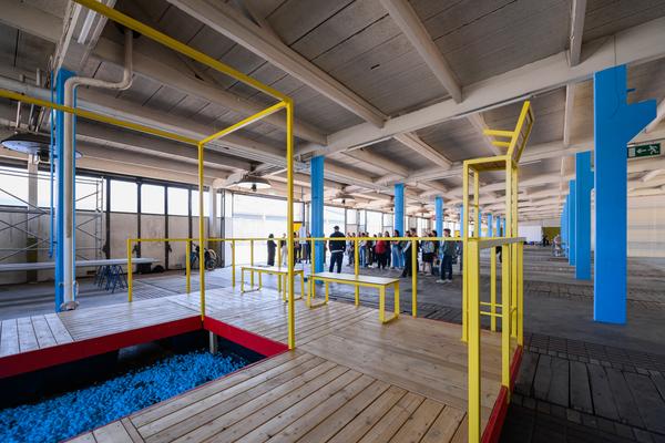 Tour 1: Creatives for Vienna – Making Spaces X Klima Biennale Wien (Nordwestbahnhof, 18.04.2026) Foto: Wirtschaftsagentur Wien / eSeL.at - Joanna Pianka