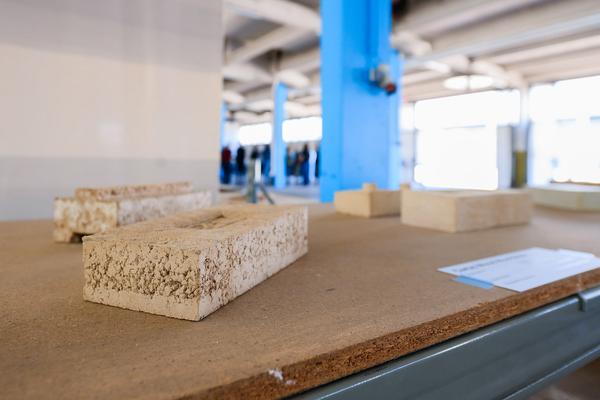 Tour 1: Creatives for Vienna – Making Spaces X Klima Biennale Wien (Nordwestbahnhof, 18.04.2026) Foto: Wirtschaftsagentur Wien / eSeL.at - Joanna Pianka