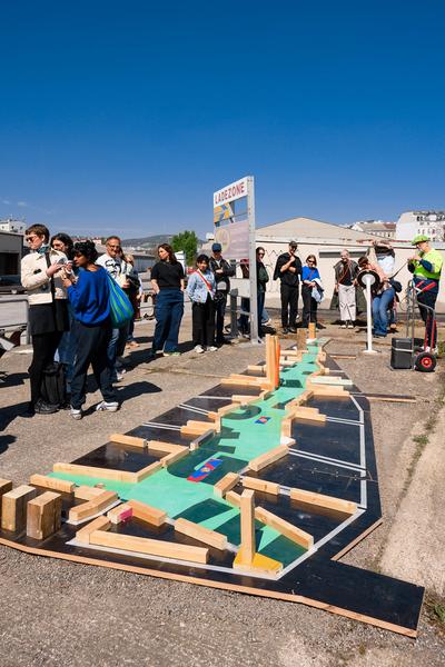 Tour 1: Creatives for Vienna – Making Spaces X Klima Biennale Wien (Nordwestbahnhof, 18.04.2026) Foto: Wirtschaftsagentur Wien / eSeL.at - Joanna Pianka