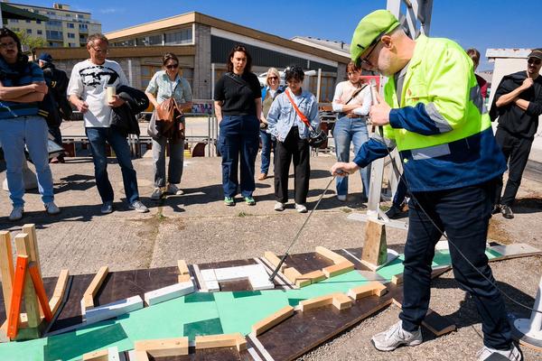 Tour 1: Creatives for Vienna – Making Spaces X Klima Biennale Wien (Nordwestbahnhof, 18.04.2026) Foto: Wirtschaftsagentur Wien / eSeL.at - Joanna Pianka