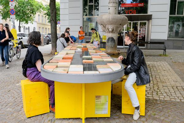 Creatives for Vienna – Making Spaces X Klima Biennale Wien: Kühle Sache (Johanna-Dohnal-Platz, 09.05.2026) Foto: Wirtschaftsagentur Wien / eSeL.at - Joanna Pianka