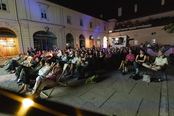Abschlussabend frame[o]ut Open Air Filmfestival (Museumsquartier, 29.08.2026) Foto: eSeL.at - Robert Puteanu