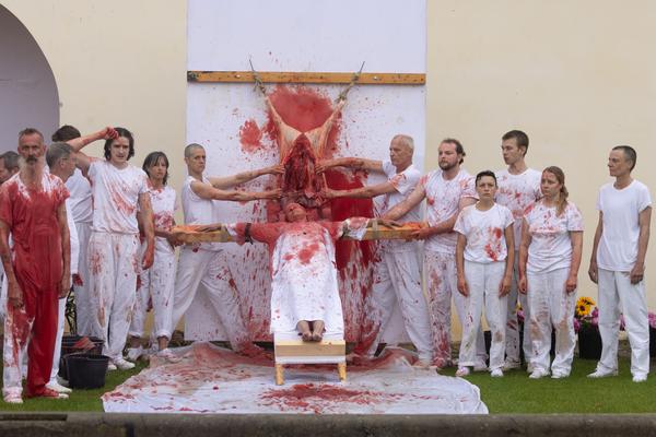 Hermann Nitsch 6 Tages Spiel (Tag 5, 8.6.2025) Foto: (c) Hermann Nitsch GmbH (Foto: eSeL)