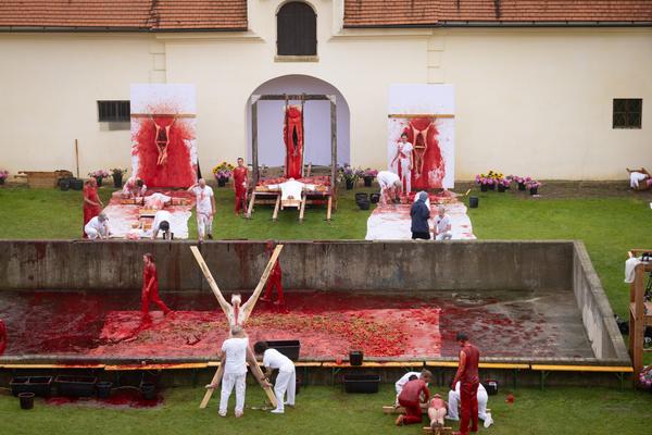 Hermann Nitsch 6 Tages Spiel (Tag 5, 8.6.2025) Foto: (c) Hermann Nitsch GmbH (Foto: eSeL)