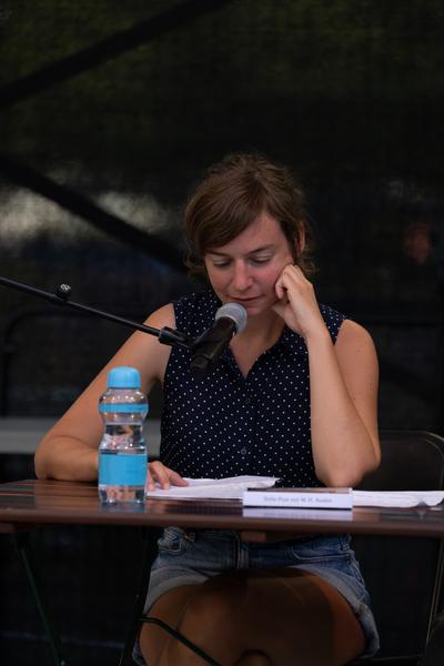 Kultursommer 2025: &quot;Das Wetter hier ist sehr schön, liebe Grüße!&quot; Gatzmaga, Hirth, Höllebauer, Marwan &amp; Peichl (Schrödingerplatz, 20.7.2025) Foto: eSeL.at - Lorenz Seidler