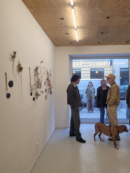 25 Jahre dérive: Jo Schmeiser "Arbeit an der Öffentlichkeit" (Kunstraum SUPER, 13.5. - 25.5.2026)