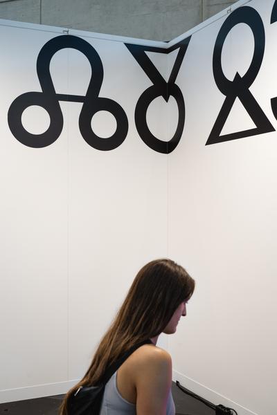Angewandte Trans Arts Stand @ Vienna Contemporary 2025 (Messe Wien Halle D, 11.09.2025) Foto: eSeL.at - Robert Puteanu