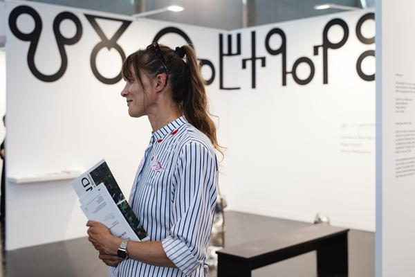 Angewandte Trans Arts Stand @ Vienna Contemporary 2025 (Messe Wien Halle D, 11.09.2025) Foto: eSeL.at - Robert Puteanu