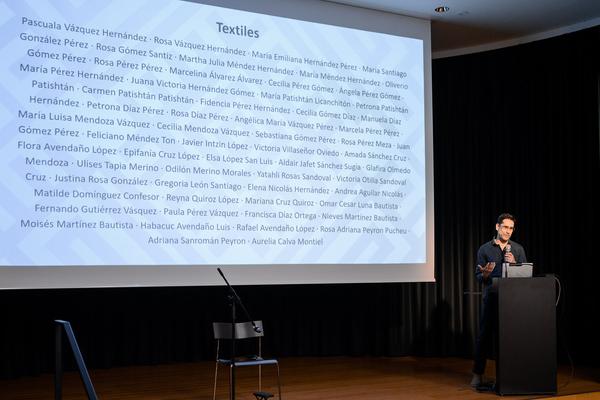 Die Farben der Erde - Moderne Textilkunst in Mexiko (Weltmuseum Wien, 21.10.2025 - 06.04.2026) Foto: eSeL.at - Joanna Pianka