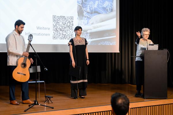 Die Farben der Erde - Moderne Textilkunst in Mexiko (Weltmuseum Wien, 21.10.2025 - 06.04.2026) Foto: eSeL.at - Joanna Pianka