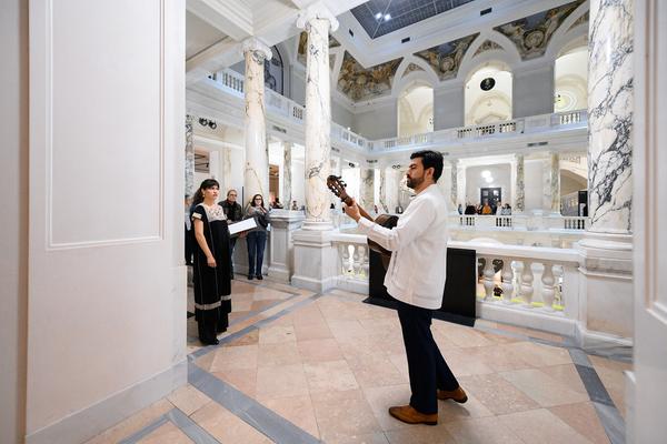 Die Farben der Erde - Moderne Textilkunst in Mexiko (Weltmuseum Wien, 21.10.2025 - 06.04.2026) Foto: eSeL.at - Joanna Pianka