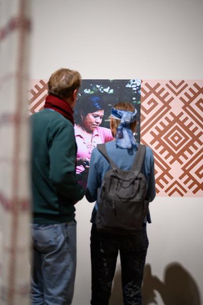 Die Farben der Erde - Moderne Textilkunst in Mexiko (Weltmuseum Wien, 21.10.2025 - 06.04.2026) Foto: eSeL.at - Joanna Pianka