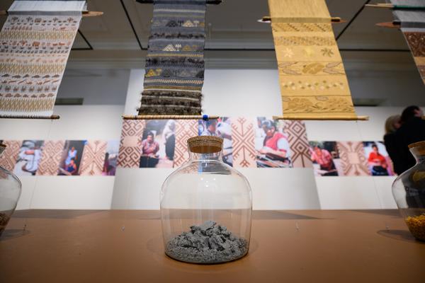 Die Farben der Erde - Moderne Textilkunst in Mexiko (Weltmuseum Wien, 21.10.2025 - 06.04.2026) Foto: eSeL.at - Joanna Pianka