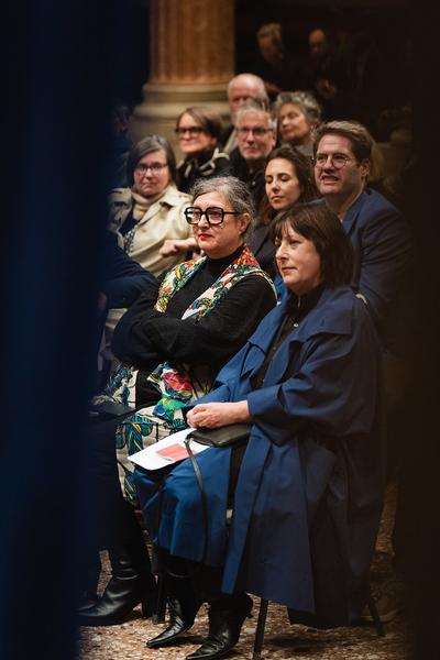 The Day You Were Thinking About the Sibyl While You Were Picking Autumn Leaves - An Insert by Ana Torfs (Gemäldegalerie - Akademie der Bildenden Künste Wien, 02.10.2025) Foto: eSeL.at - Robert Puteanu