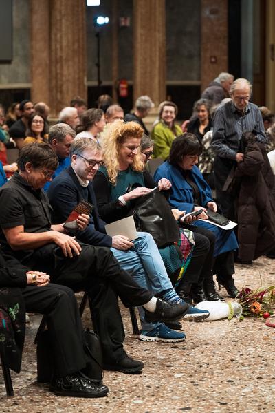 The Day You Were Thinking About the Sibyl While You Were Picking Autumn Leaves - An Insert by Ana Torfs (Gemäldegalerie - Akademie der Bildenden Künste Wien, 02.10.2025) Foto: eSeL.at - Robert Puteanu