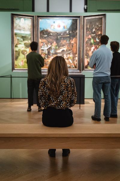 The Day You Were Thinking About the Sibyl While You Were Picking Autumn Leaves - An Insert by Ana Torfs (Gemäldegalerie - Akademie der Bildenden Künste Wien, 02.10.2025) Foto: eSeL.at - Robert Puteanu