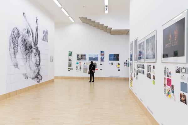 Essl Museum: Die Sammlung eSeL (4.5. - 30.6.2016) <a href="http://www.essl.museum/sammlungesel" rel="noreferrer nofollow">www.essl.museum/sammlungesel</a> | Foto: <a href="http://eSeL.at" rel="noreferrer nofollow">eSeL.at</a> - Akbar Muratov Foto: eSeL.at