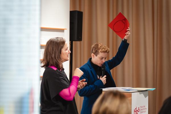 Disability History Aktions-Tag - Ausstellungs-Rundgang und Lesung (Haus der Geschichte Österreich, 06.12.2025) Foto: eSeL.at - Robert Puteanu