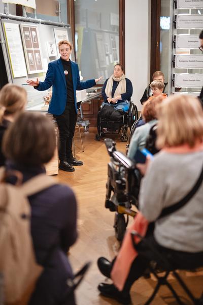 Disability History Aktions-Tag - Ausstellungs-Rundgang und Lesung (Haus der Geschichte Österreich, 06.12.2025) Foto: eSeL.at - Robert Puteanu