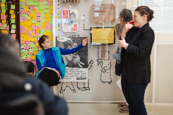 Disability History Aktions-Tag - Ausstellungs-Rundgang und Lesung (Haus der Geschichte Österreich, 06.12.2025) Foto: eSeL.at - Robert Puteanu