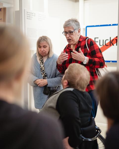 Disability History Aktions-Tag - Ausstellungs-Rundgang und Lesung (Haus der Geschichte Österreich, 06.12.2025) Foto: eSeL.at - Robert Puteanu