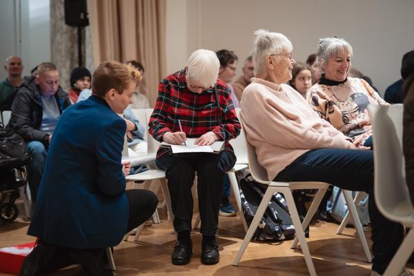 Disability History Aktions-Tag - Ausstellungs-Rundgang und Lesung (Haus der Geschichte Österreich, 06.12.2025) Foto: eSeL.at - Robert Puteanu