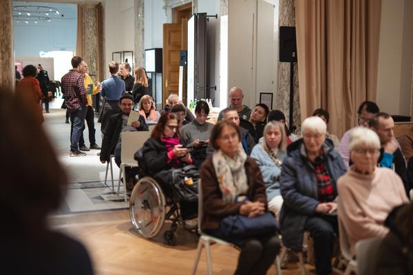 Disability History Aktions-Tag - Ausstellungs-Rundgang und Lesung (Haus der Geschichte Österreich, 06.12.2025) Foto: eSeL.at - Robert Puteanu