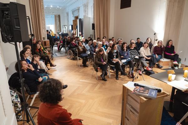 Disability History Aktions-Tag - Ausstellungs-Rundgang und Lesung (Haus der Geschichte Österreich, 06.12.2025) Foto: eSeL.at - Robert Puteanu