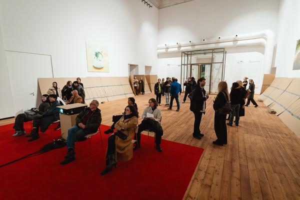 Eröffnung „Domesticated“ (The Hall. PART International Art Residency Austria, 8.11. - 13.12.2025) Foto: eSeL.at - Robert Puteanu