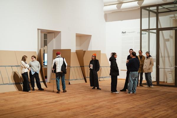 Eröffnung „Domesticated“ (The Hall. PART International Art Residency Austria, 8.11. - 13.12.2025) Foto: eSeL.at - Robert Puteanu