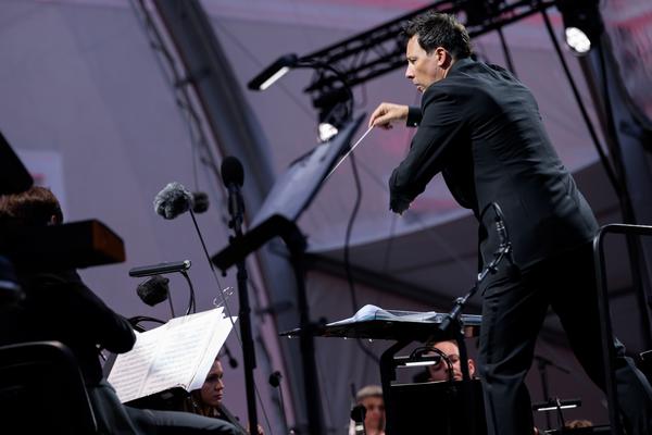 Domplatz Open Air: Tonkünstler &amp; Friends - Im Feuerstorm der Reben (Domplatz St. Pölten, 11.09.2025) Foto: eSeL.at - Joanna Pianka