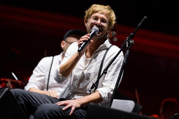 Domplatz Open Air: Tonkünstler &amp; Friends - Im Feuerstorm der Reben (Domplatz St. Pölten, 11.09.2025) Foto: eSeL.at - Joanna Pianka