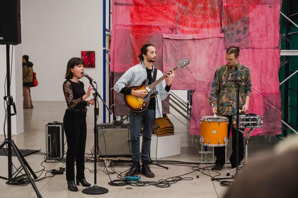 Eröffnung Duane Linklater / Mimi Ọnụọha / Cevdet Erek (Secession, 29.11.2025) Foto: eSeL.at - Natascha Unkart