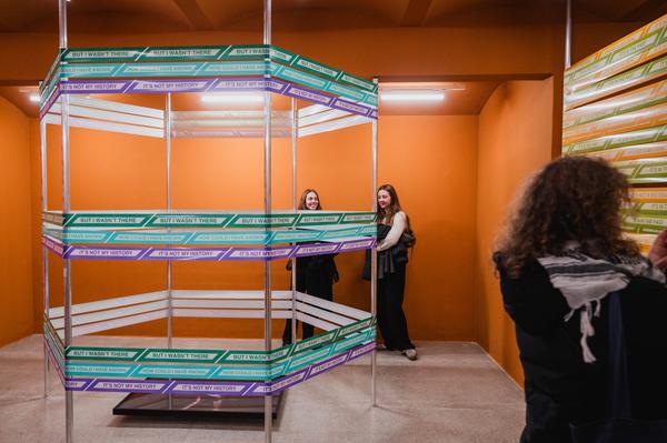 Eröffnung Duane Linklater / Mimi Ọnụọha / Cevdet Erek (Secession, 29.11.2025) Foto: eSeL.at - Natascha Unkart