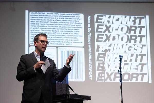 Buchpräsentation &quot;How to Do Things with VALIE EXPORT&quot; @ Ein Fest für VALIE EXPORT (Österreichisches Filmmuseum @ Belvedere21, 21.5.2025) Foto: eSeL.at - Lorenz Seidler