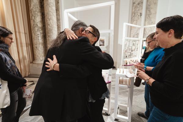 Eingestickt. Zur Erinnerung an 67 Menschen, die 1940 in Hartheim ermordet wurden. 10.12.2025 - 10.05.2026 (Haus der Geschichte Österreich, 10.12.2025) Foto: eSeL.at - Robert Puteanu