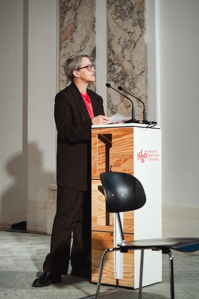 Eingestickt. Zur Erinnerung an 67 Menschen, die 1940 in Hartheim ermordet wurden. 10.12.2025 - 10.05.2026 (Haus der Geschichte Österreich, 10.12.2025) Foto: eSeL.at - Robert Puteanu