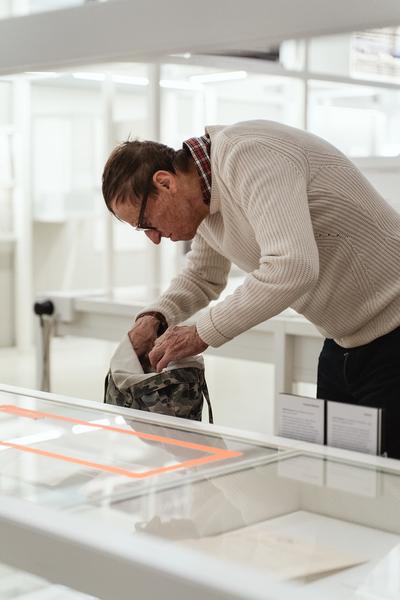 Eingestickt. Zur Erinnerung an 67 Menschen, die 1940 in Hartheim ermordet wurden. 10.12.2025 - 10.05.2026 (Haus der Geschichte Österreich, 10.12.2025) Foto: eSeL.at - Robert Puteanu