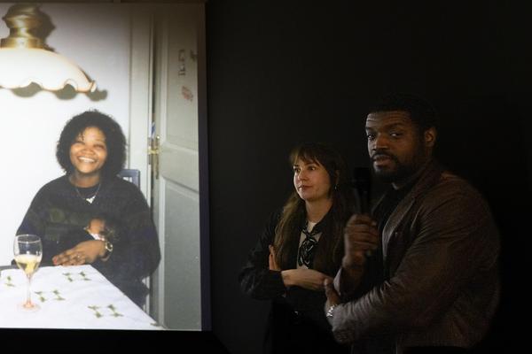 Eric Asamoah "As Our Hearts Bow" (Foto Arsenal Wien, 19.9.2026 – 10.1.2027) Foto: eSeL.at - Lorenz Seidler