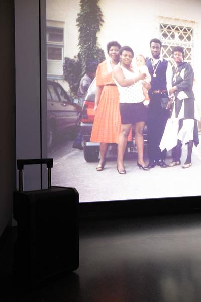 Eric Asamoah "As Our Hearts Bow" (Foto Arsenal Wien, 19.9.2026 – 10.1.2027) Foto: eSeL.at - Lorenz Seidler
