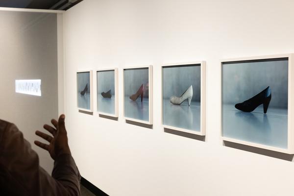 Eric Asamoah "As Our Hearts Bow" (Foto Arsenal Wien, 19.9.2026 – 10.1.2027) Foto: eSeL.at - Lorenz Seidler