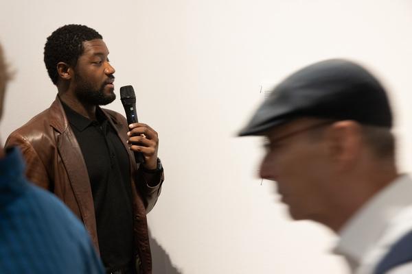 Eric Asamoah "As Our Hearts Bow" (Foto Arsenal Wien, 19.9.2026 – 10.1.2027) Foto: eSeL.at - Lorenz Seidler