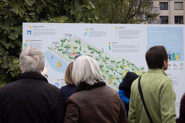 Eröffnung Andre Heller &quot;Bank Austria Park&quot; (Mühlschüttelpark, 4.10.2025) Foto: eSeL.at - Lorenz Seidler