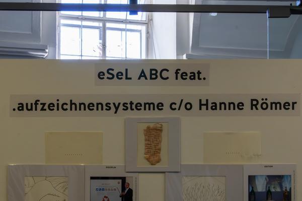 eSeL ABC feat. .aufzeichnensysteme c/o Hanne Römer  (5.6. - 28.7.2024) Foto: eSeL.at – Christian Tietge