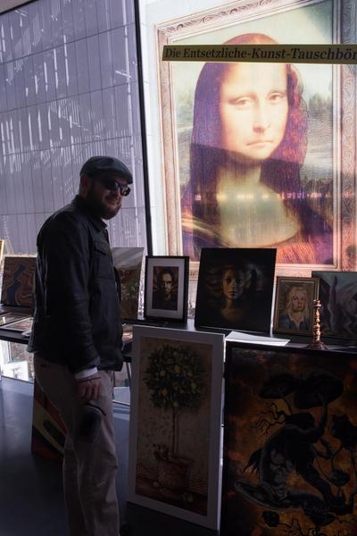 eSeL: Die Entsetzliche-Kunst-Tauschbörse LINZ  (26.3.2017, OK Linz) <a href="https://esel.at/termin/89417" rel="noreferrer nofollow">esel.at/termin/89417</a> | Foto: <a href="http://eSeL.at" rel="noreferrer nofollow">eSeL.at</a> Foto: eSeL.at - Lorenz Seidler