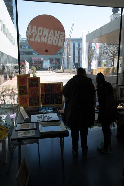 eSeL: Die Entsetzliche-Kunst-Tauschbörse LINZ  (26.3.2017, OK Linz) <a href="https://esel.at/termin/89417" rel="noreferrer nofollow">esel.at/termin/89417</a> | Foto: <a href="http://eSeL.at" rel="noreferrer nofollow">eSeL.at</a> Foto: eSeL.at - Lorenz Seidler