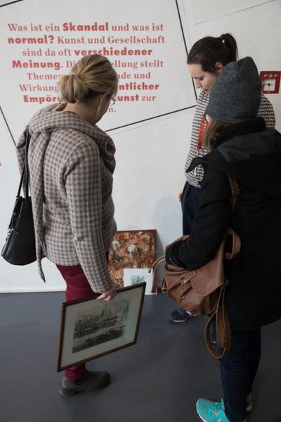 eSeL: Die Entsetzliche-Kunst-Tauschbörse LINZ  (26.3.2017, OK Linz) <a href="https://esel.at/termin/89417" rel="noreferrer nofollow">esel.at/termin/89417</a> | Foto: <a href="http://eSeL.at" rel="noreferrer nofollow">eSeL.at</a> Foto: eSeL.at - Lorenz Seidler