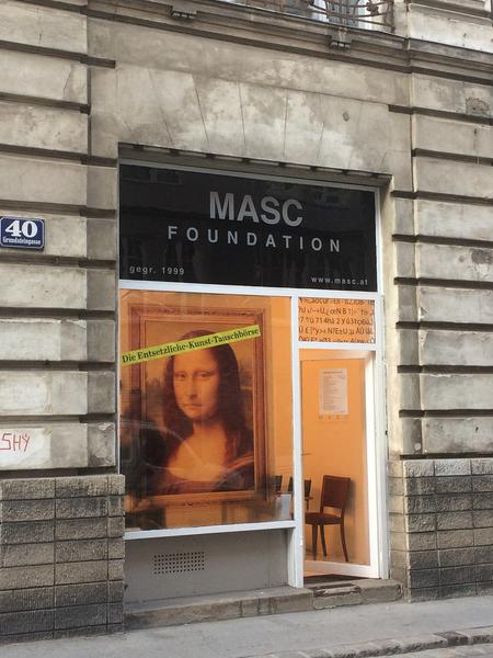 eSeL: Die Entsetzliche-Kunst-Tauschbörse Wien  (27.3.2017, DreiSechsFuenf@MASC Foundation) <a href="https://esel.at/termin/89417" rel="noreferrer nofollow">esel.at/termin/89417</a> | Foto: <a href="http://eSeL.at" rel="noreferrer nofollow">eSeL.at</a> - Juli Augusta Foto: eSeL.at - Juli Augusta