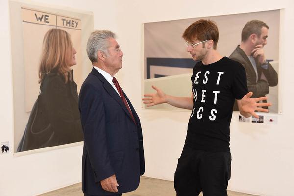 eSeL: Fotosalon Seidler. Ausstellungsbesuch von Bundespräsident Heinz Fischer. (Christine König Galerie, 28.8.2015) Foto: <a href="http://eSeL.at" rel="noreferrer nofollow">eSeL.at</a> - Joanna Pianka Foto: eSeL.at - Joanna Pianka